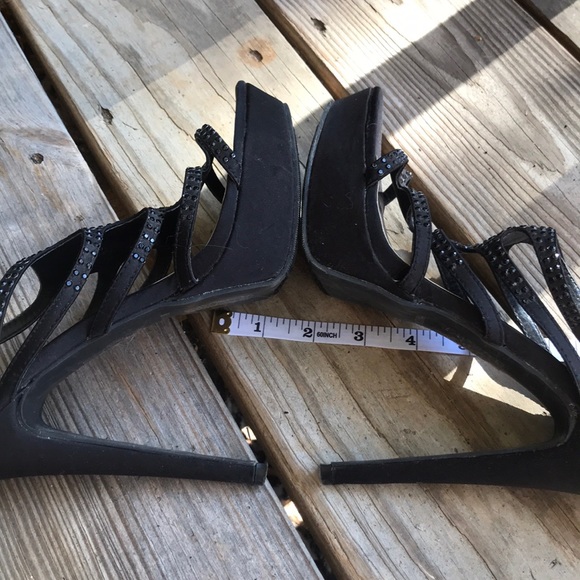 ❌ DONATED ❌ - 💚 3 for $12 💚 - XXI Heels - Picture 8 of 16